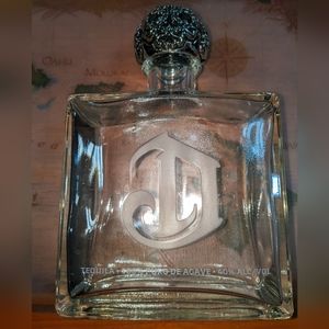 Deleon tequila bottle